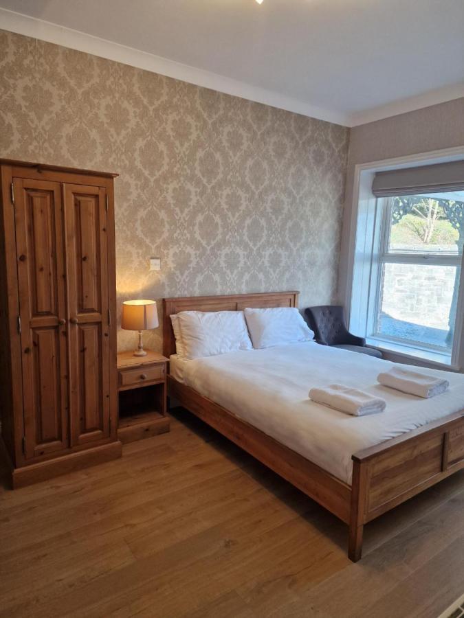 Broadway House Bed & Breakfast ลาจห์น ภายนอก รูปภาพ
